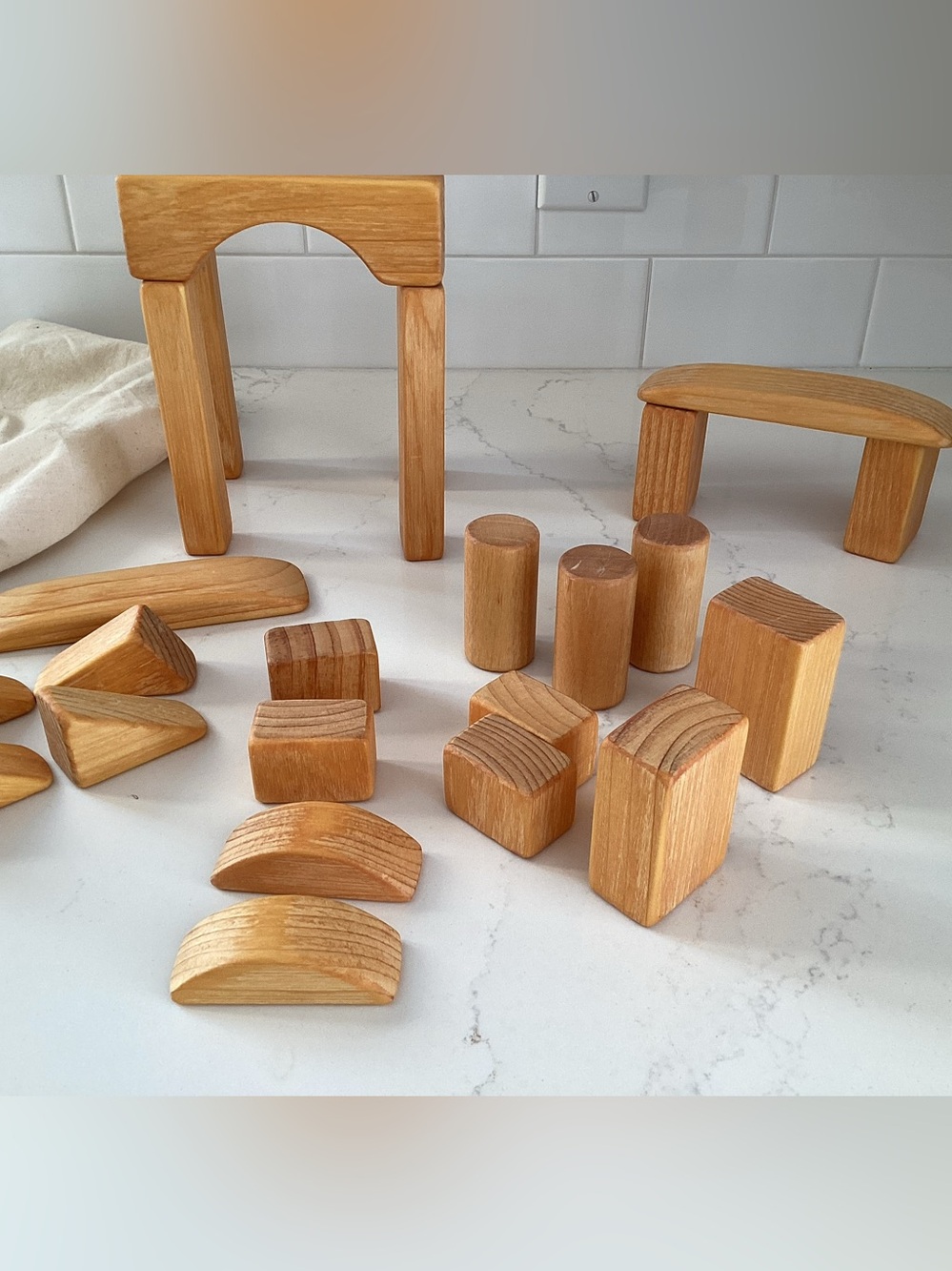 Chevalier De Bois Wooden Blocks made in Stanhope Quebec. 25 pcs
